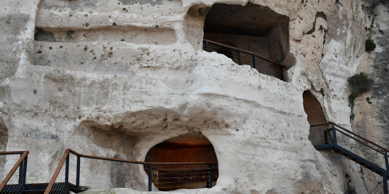 Batman Hasankeyf’te Restore Edilen 10 Mağara Turizme Açıldı