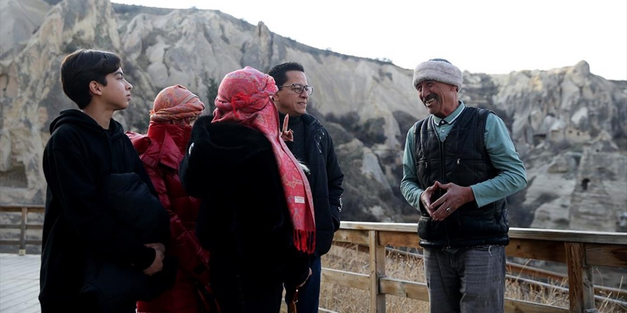 Ortaokul Mezunu Cemalettin Yavuz, Kapadokya'yı 9 Dilde Dünyaya Tanıtıyor