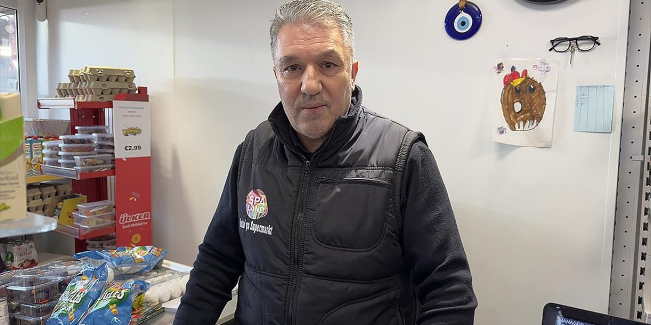 Hollanda'da Türk Esnaf, Marketine Giren Silahlı Soyguncuyu Şişeyle Kovaladı