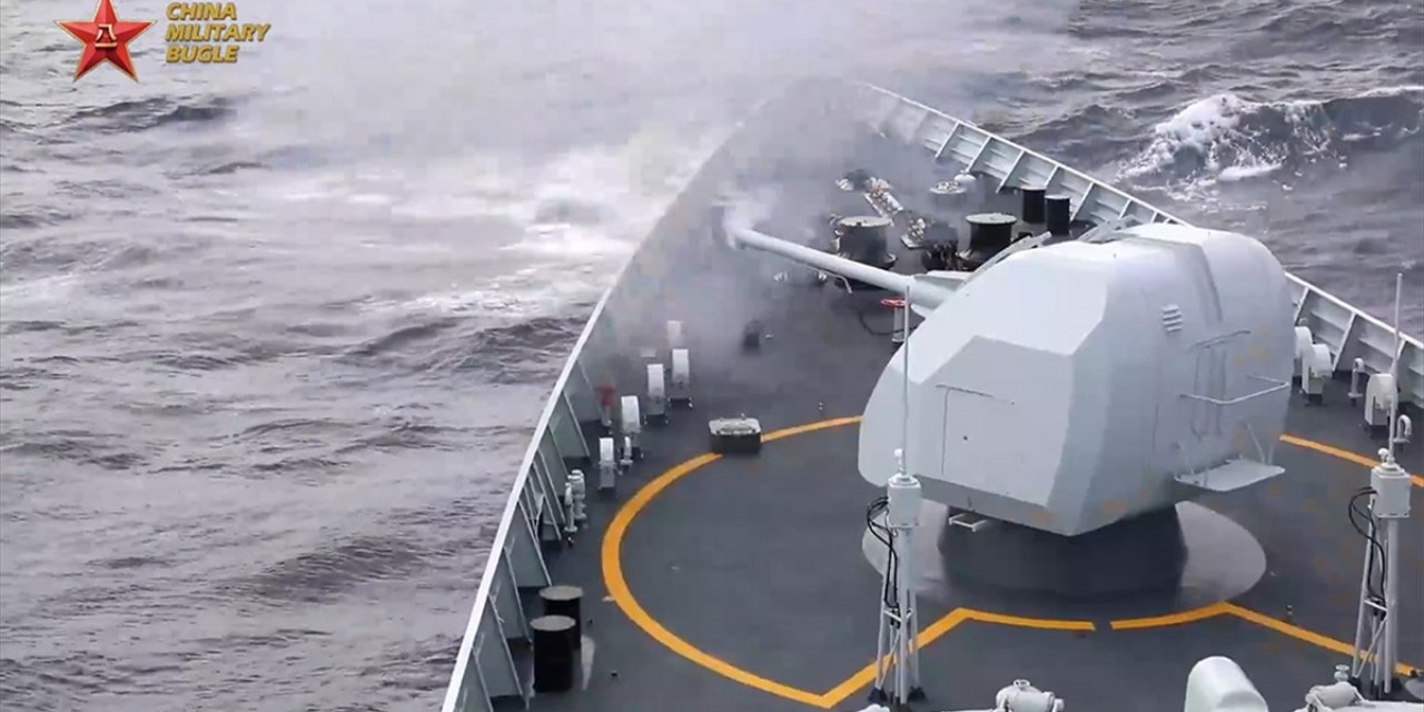 Çin, Tayvan'ı Kuşatan Askeri Tatbikatını Sürdürüyor