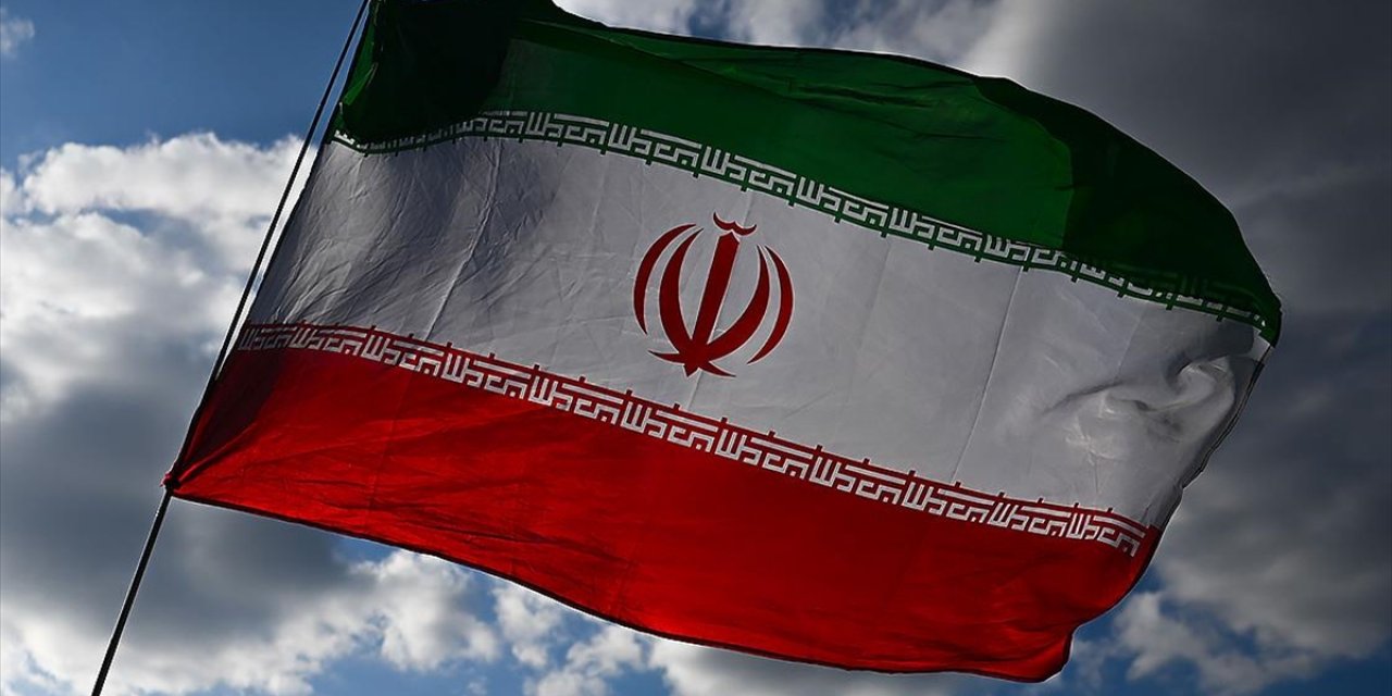 İran'da Gösteriler Sürerken, 21 Eyalette Soğuk Hava Gerekçesiyle Resmi Tatil İlan Edildi