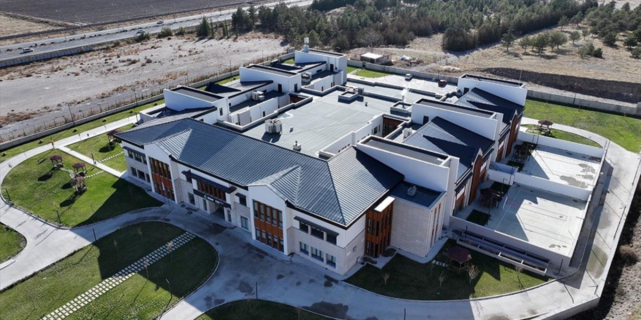 Kayseri'deki Yeşilay Rehabilitasyon Merkezi Bağımlılıkla Mücadelede Önemli Rol Üstleniyor