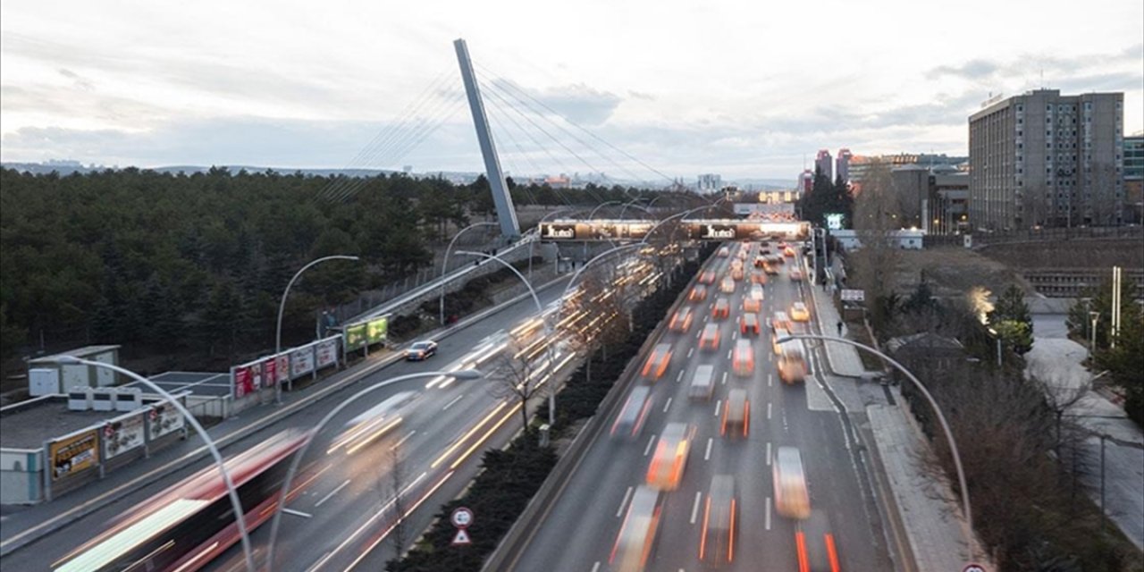 Başkentte Bazı Yollar Yılbaşı Kutlamaları Dolayısıyla Araç Trafiğine Kapatılacak