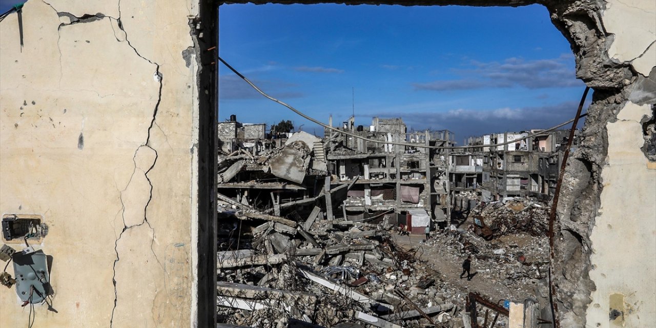 İsrail Gazze’de İşgal Ettiği Bölgelere Saldırılarını Sürdürüyor