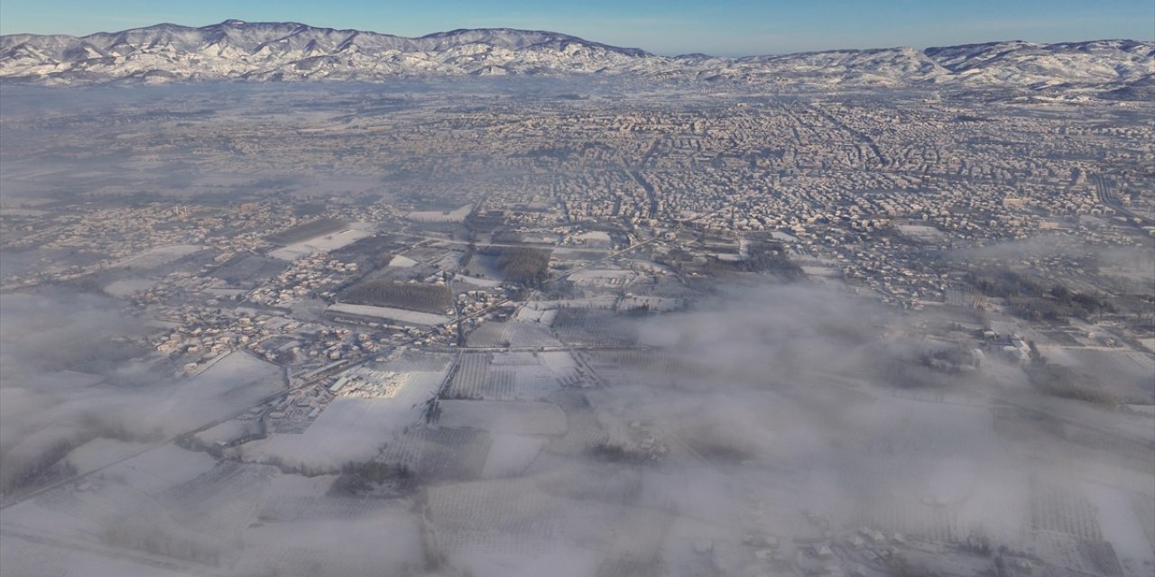 Anadolu Otoyolu'nun Düzce Kesiminde Sis Etkili Oldu
