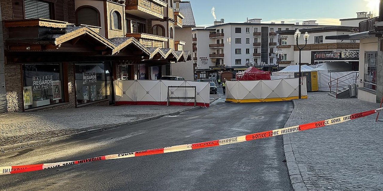 İsviçre'de Barda Çıkan Yangına Şampanya Şişelerine Takılı Maytaplı Mumların Yol Açtığı Değerlendiriliyor