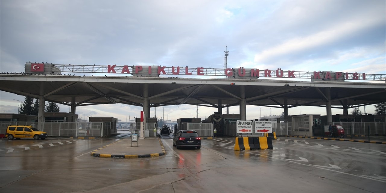 Trakya Gümrük Kapılarından 2025'te 15 Milyondan Fazla Yolcu Geçti