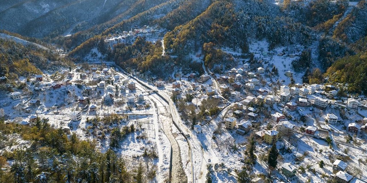 Karla Buluşan Kastamonu'nun Sahil Şeridindeki Eşsiz Güzellikler Dronla Görüntülendi