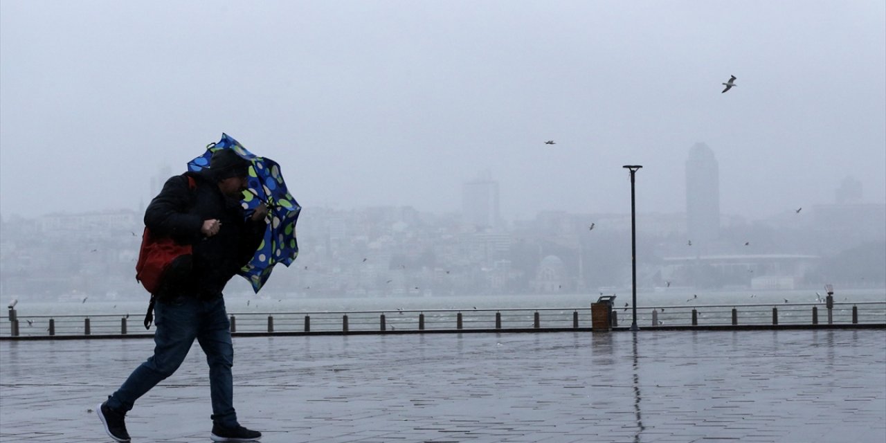 İçişleri Bakanlığı Bazı Bölgeler İçin Kuvvetli Rüzgar ve Fırtına Uyarısında Bulundu