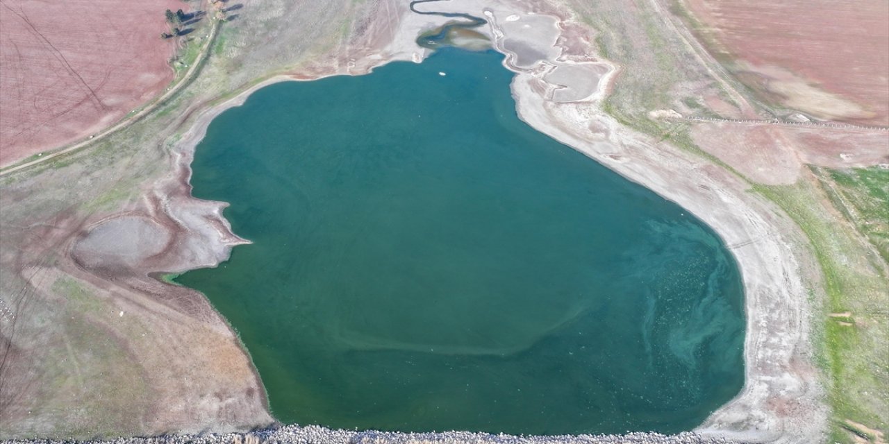 Diyarbakır'da "Kuş Cenneti" Olarak Bilinen Kabaklı Göleti Kuruma Tehlikesi Yaşıyor