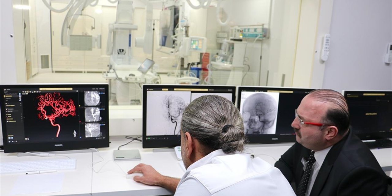 Atatürk Üniversitesi "Yeni Nesil Anjiyografi Cihazı"yla İnme Hastalarına Hızlı Müdahale Edecek