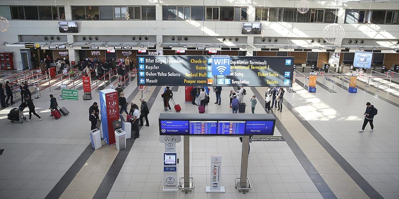 Antalya Havalimanı Geçen Yıl 39 Milyondan Fazla Yolcuya Hizmet Verdi