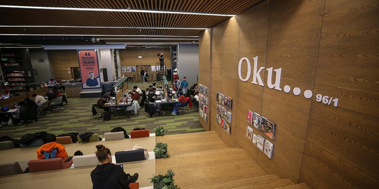 Bursa'nın "Uyumayan Kütüphaneleri" 5 Yılda 2 Milyondan Fazla Misafir Ağırladı