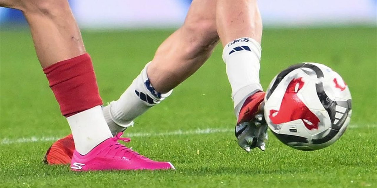 Galatasaray, Turkcell Süper Kupa Finalinde Yarın Fenerbahçe İle Mücadele Edecek