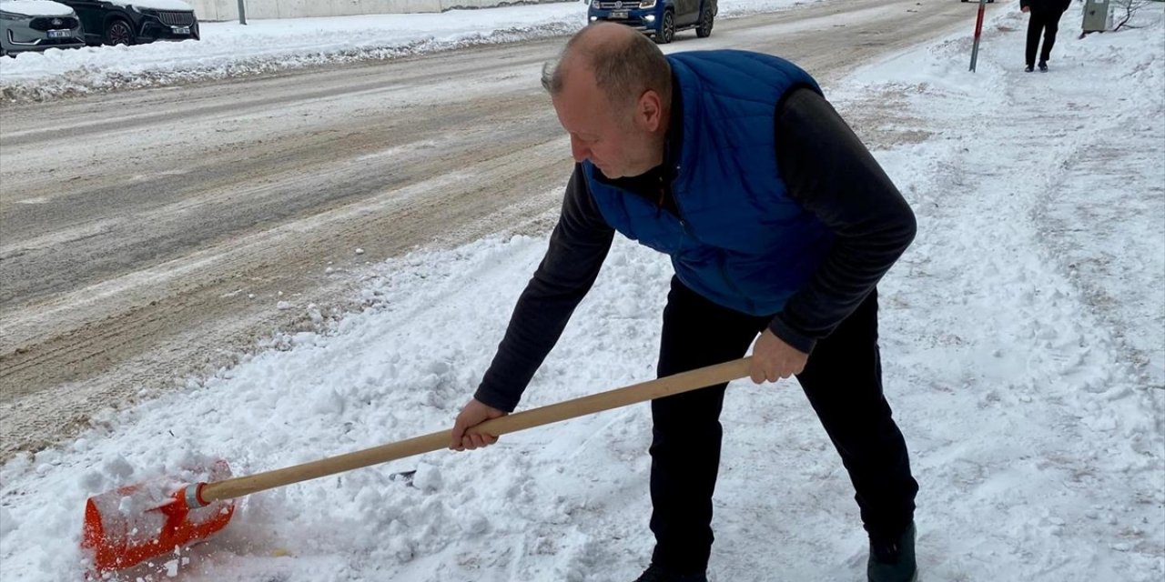 Kars, Ardahan, Erzurum ve Tunceli'de Olumsuz Hava Koşulları Etkili Oluyor