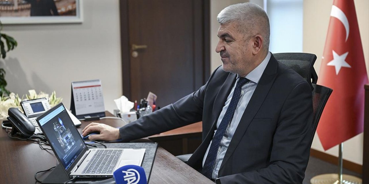 Cumhurbaşkanlığı Millet Kütüphanesi Daire Başkanı Tuğlu, AA'nın "Yılın Kareleri" Oylamasına Katıldı