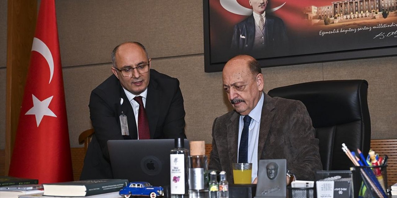 TBMM Sağlık, Aile, Çalışma ve Sosyal İşler Komisyonu Başkanı Bilgin, AA'nın "Yılın Kareleri" Oylamasına Katıldı