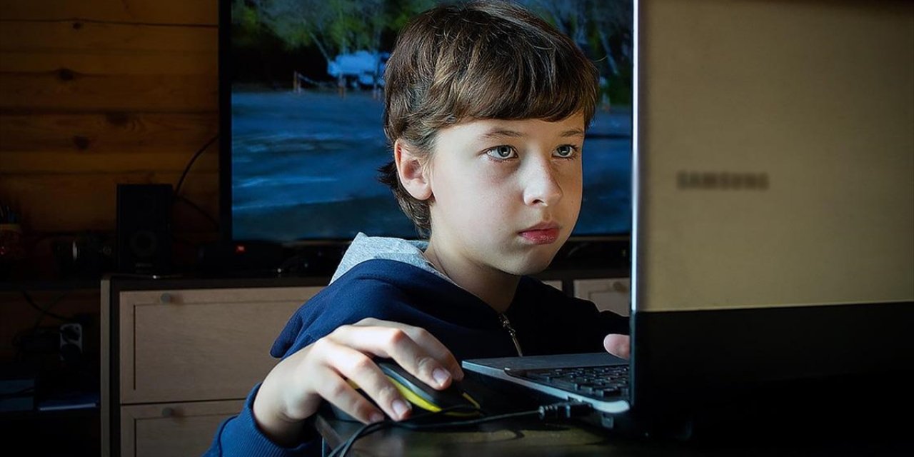 Yeşilay Başkanı Dinç, Çocuklarına Ekran Limiti Koymaları İçin Ebeveynleri Uyardı