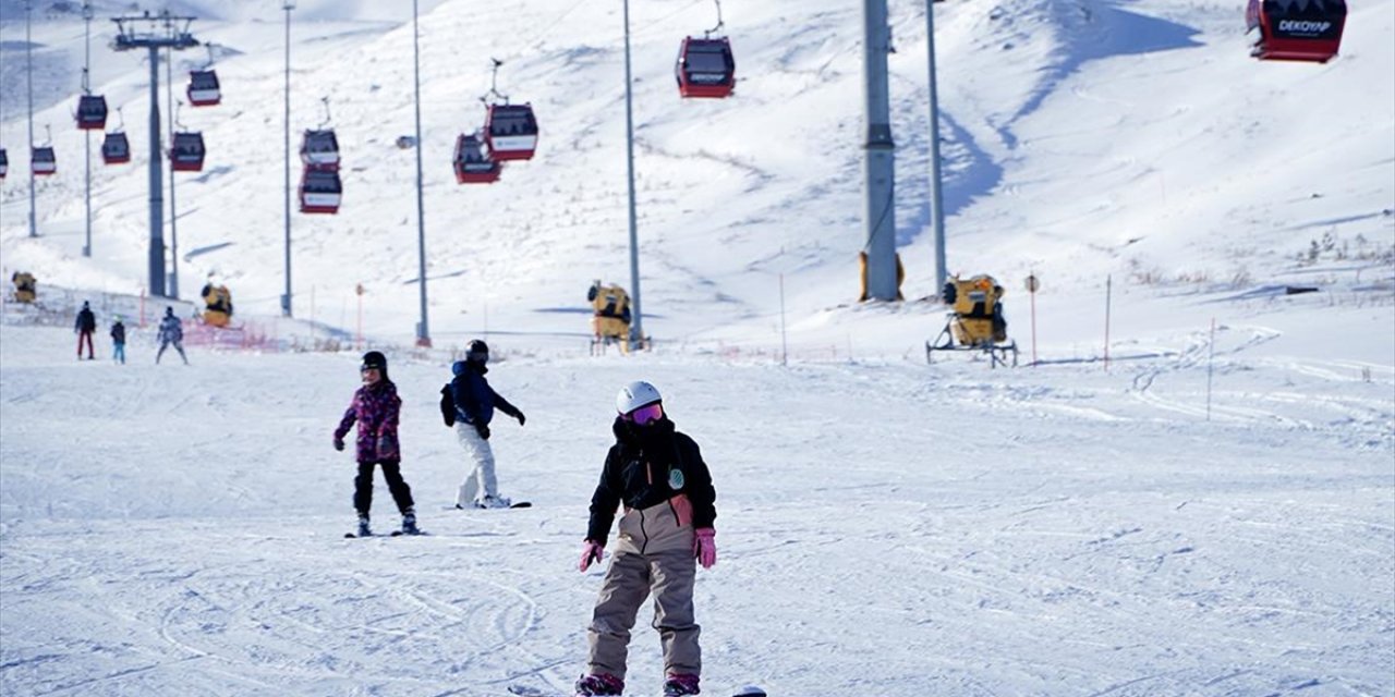 Sezonu Geç Açan Erciyes, 23 Günde 550 Bin Kişi Ağırladı