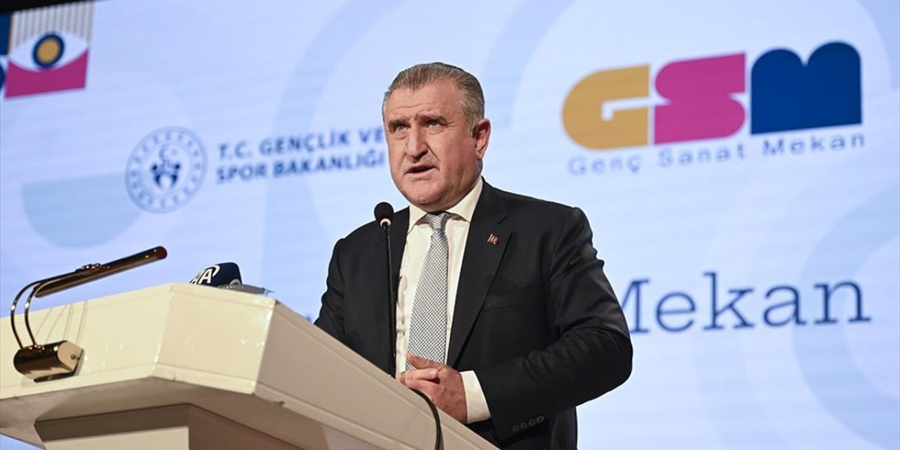 Gençlik ve Spor Bakanı Bak, Genç Sanat Mekan'ın Tanıtım Programına Katıldı