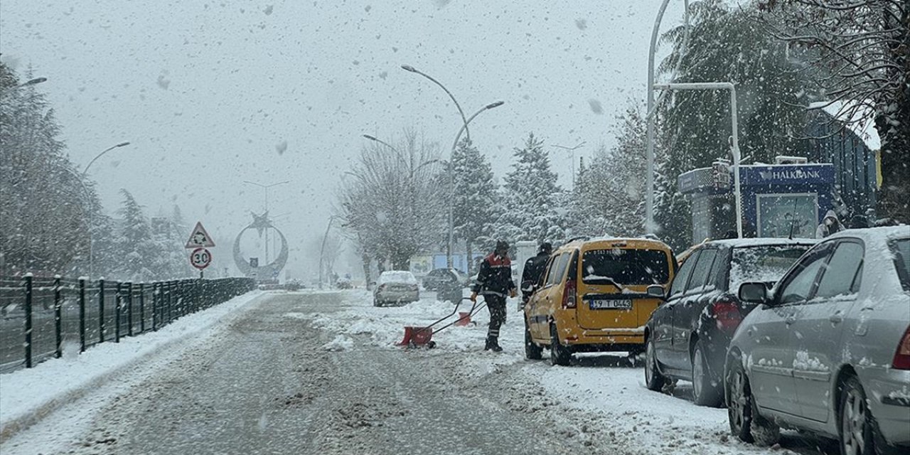 Meteorolojiden Orta ve Doğu Karadeniz İçin Kuvvetli Kar Yağışı Uyarısı