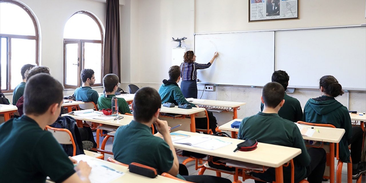 MEB, 2026 Yılı İçin Yönetici Görevlendirme Ve Öğretmenlerin Yer Değiştirme Takvimlerini Açıkladı