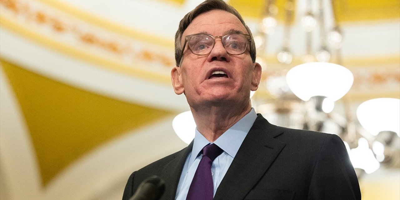 ABD'li Senatör Warner, Ülkede Artan Müslüman ve Arap Karşıtlığına Dikkati Çekti