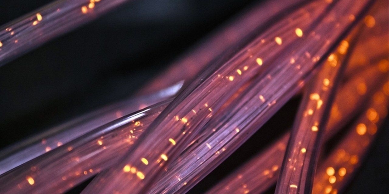 Türkiye'deki Fiber Ağ, Dünyanın Çevresini 16 Kez Dolaşacak Uzunluğa Erişti