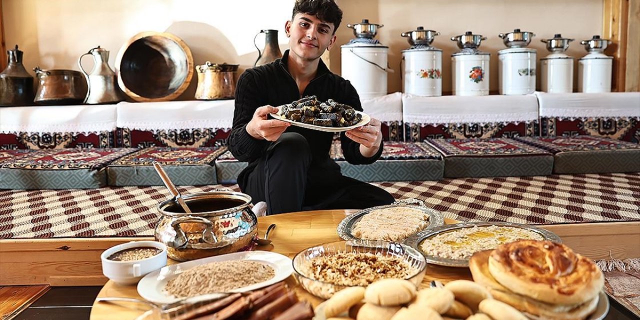 17 Yaşındaki Gencin Anneanne ve Babaannesinin Tarifleriyle Yaptığı Yemekler İlgi Görüyor