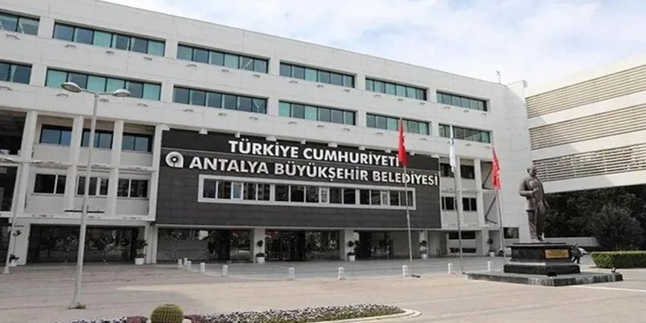 Antalya Büyükşehir Belediyesi'ne Operasyon: 14 Gözaltı