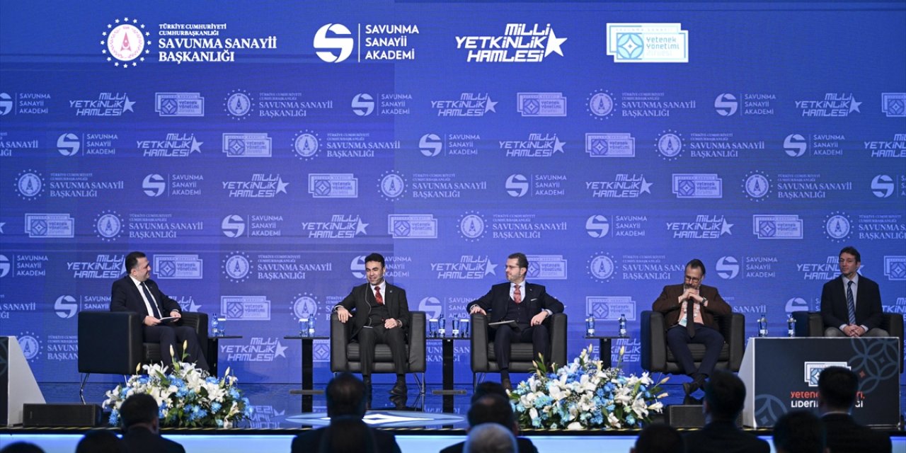 Savunma Sanayii Yetenek Yönetimi Zirvesi'nde Çevik Dönüşüm ve İnsan Kaynağının Önemi Ele Alındı