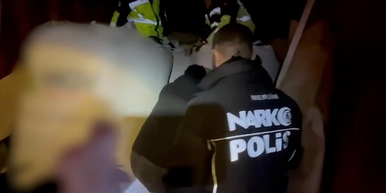 Mersin Uluslararası Limanı'nda 298 Kilogram Kokain Ele Geçirildi
