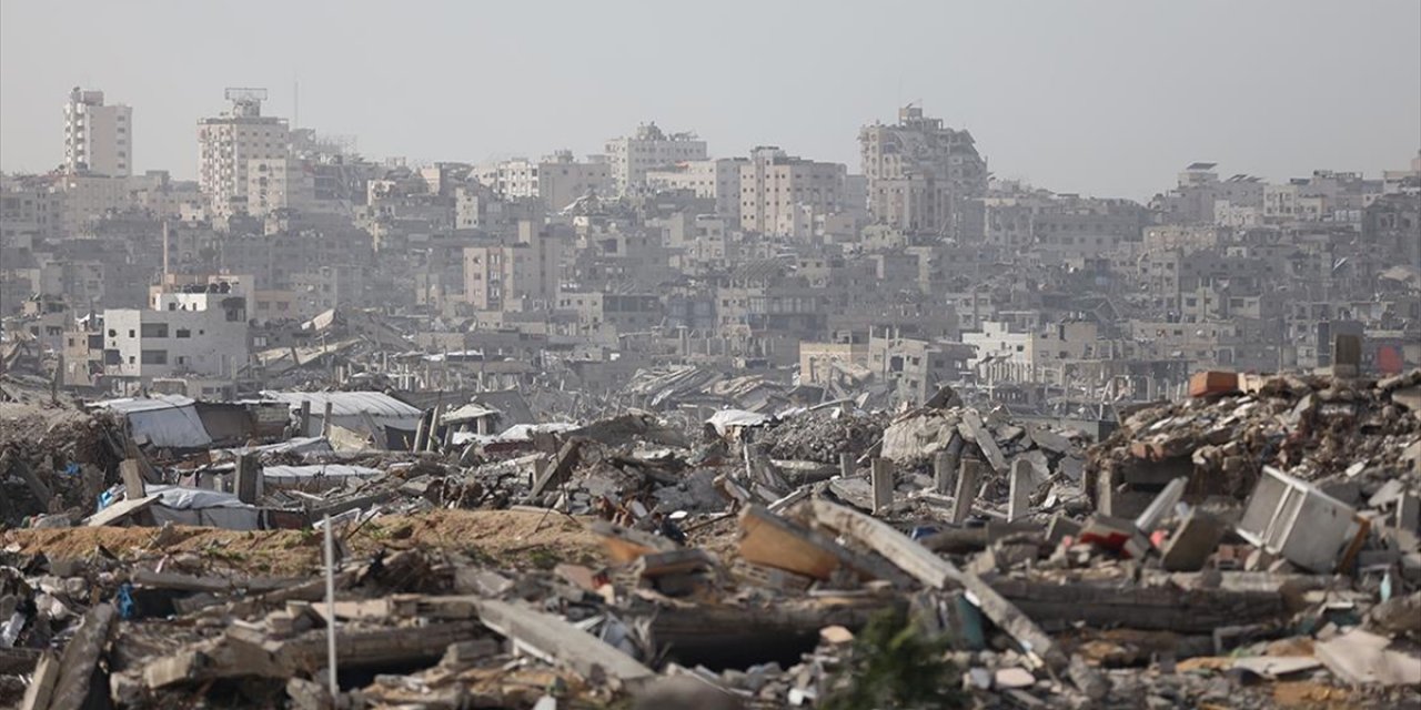 İsrail Ordusu, Ateşkese Rağmen Gazze Şeridi'nin Birçok Bölgesini Havadan Ve Topçu Atışlarıyla Vuruyor