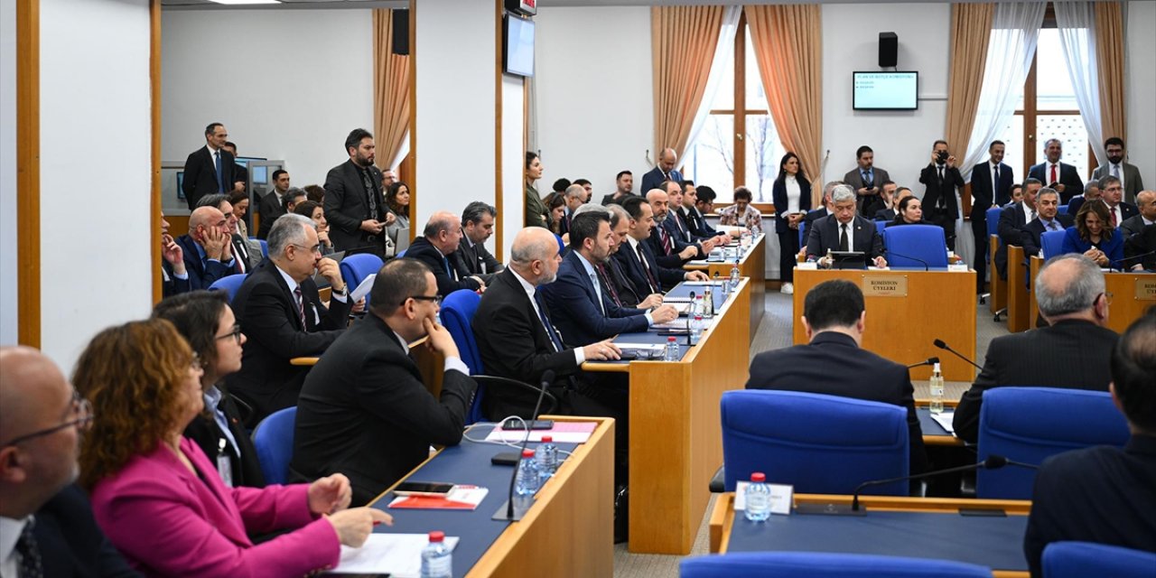 En Düşük Emekli Aylığının Artırılmasını da İçeren Kanun Teklifi, TBMM Plan ve Bütçe Komisyonu'nda