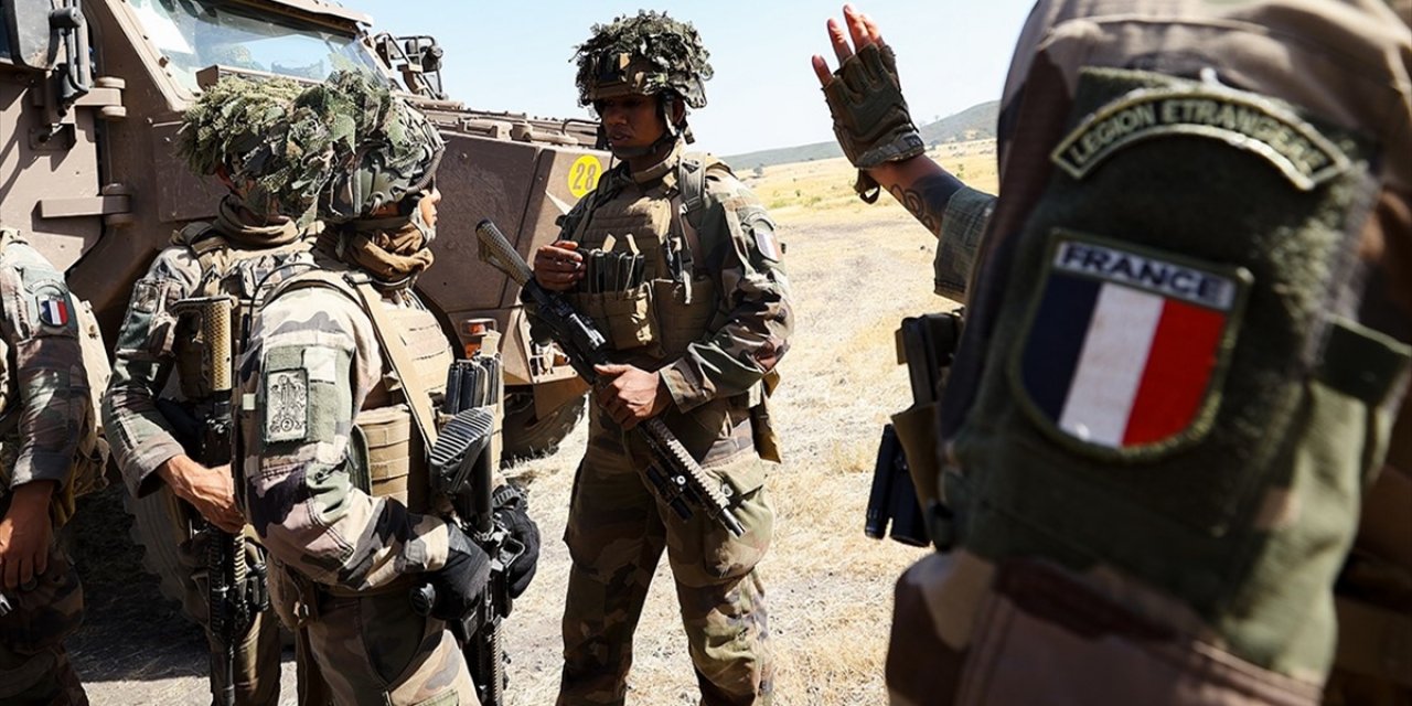 Fransa, Müşterek Tatbikatlara Katılmak İçin Grönland'a Asker Gönderdi