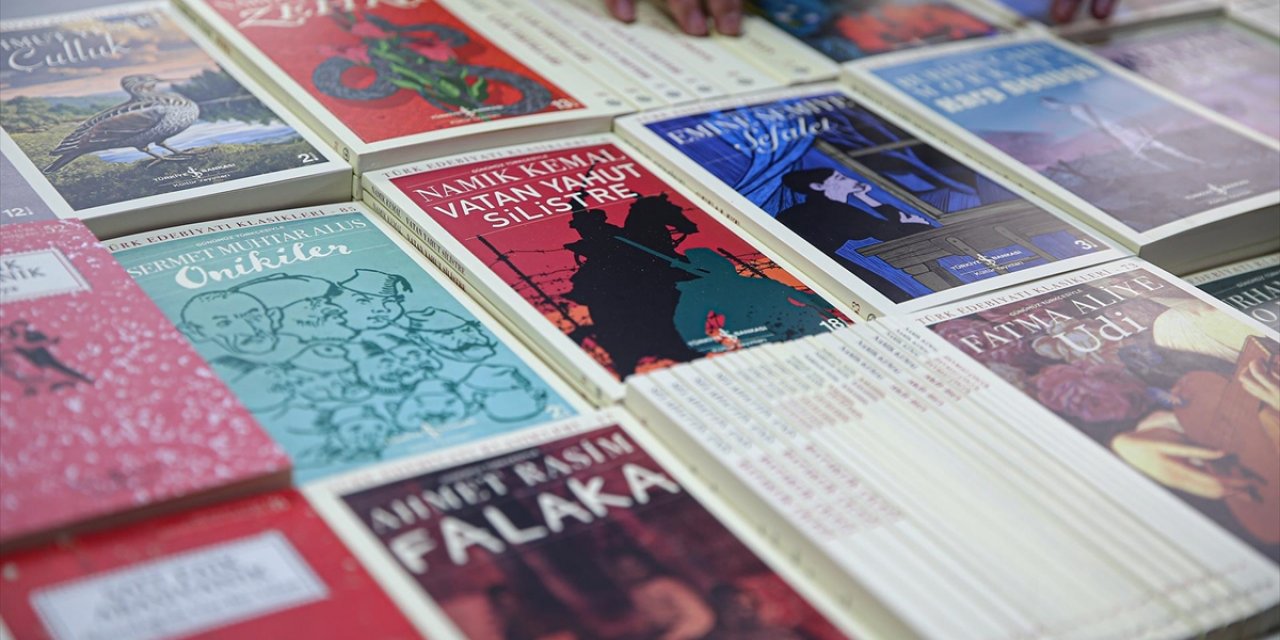 Türkiye'de 2025'te 407 Milyon 777 Bin 284 Kitap Üretildi