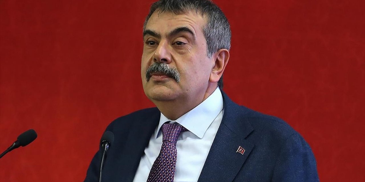 Bakan Tekin: Asrın Hırsızlığını Saklamak İçin 'Yusuf Tekin Karnelerden Atatürk'ü Kaldırdı' Yalanına Sarılıyorlar