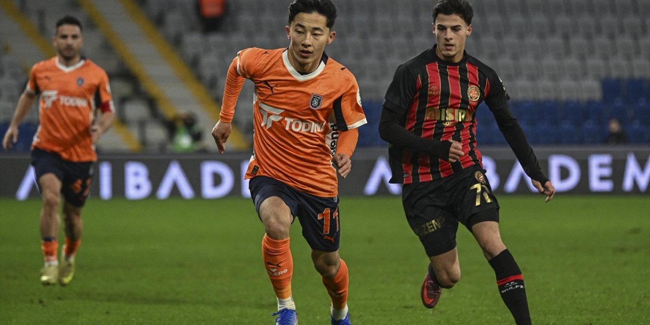 Başakşehir, Süper Lig'de İkinci Yarıya Galibiyetle Başladı