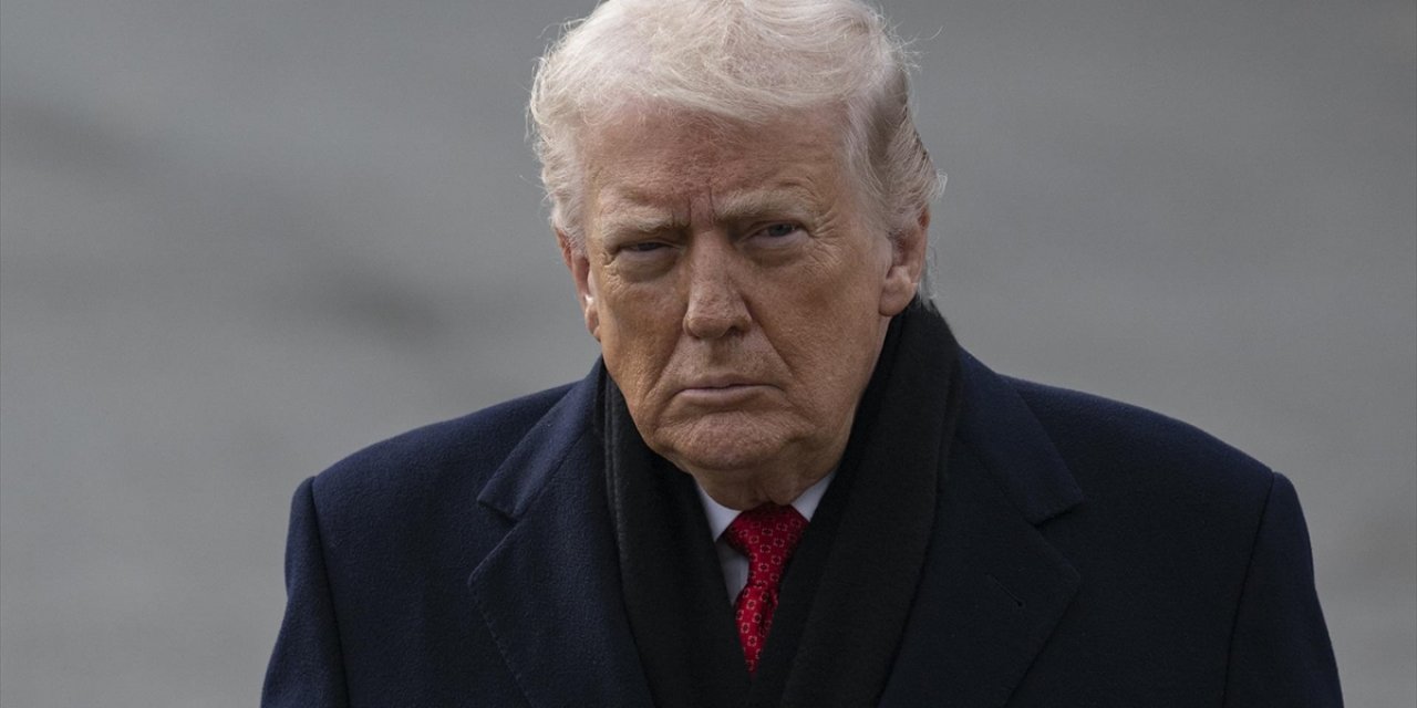 Trump, ABD'nin Grönland'ı Almasına Karşı Çıkan Avrupa Ülkelerine Gümrük Vergisi Getireceğini Belirtti