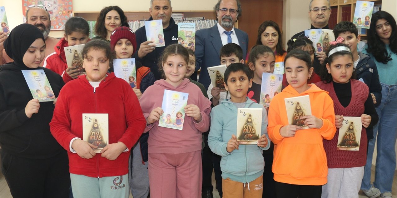Görme Engelli Öğrencilerin Braille Alfabesiyle Yazdığı Öykü Ve Şiirler Kitaplaştırıldı