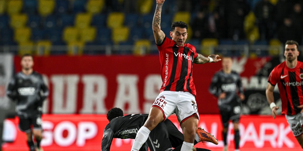 Gençlerbirliği, Başkan Çakmak Yönetiminde "Vites Yükseltti"