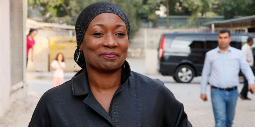 ABD'li sanatçı Della Miles'tan Barış Pınarı Harekatı'na destek