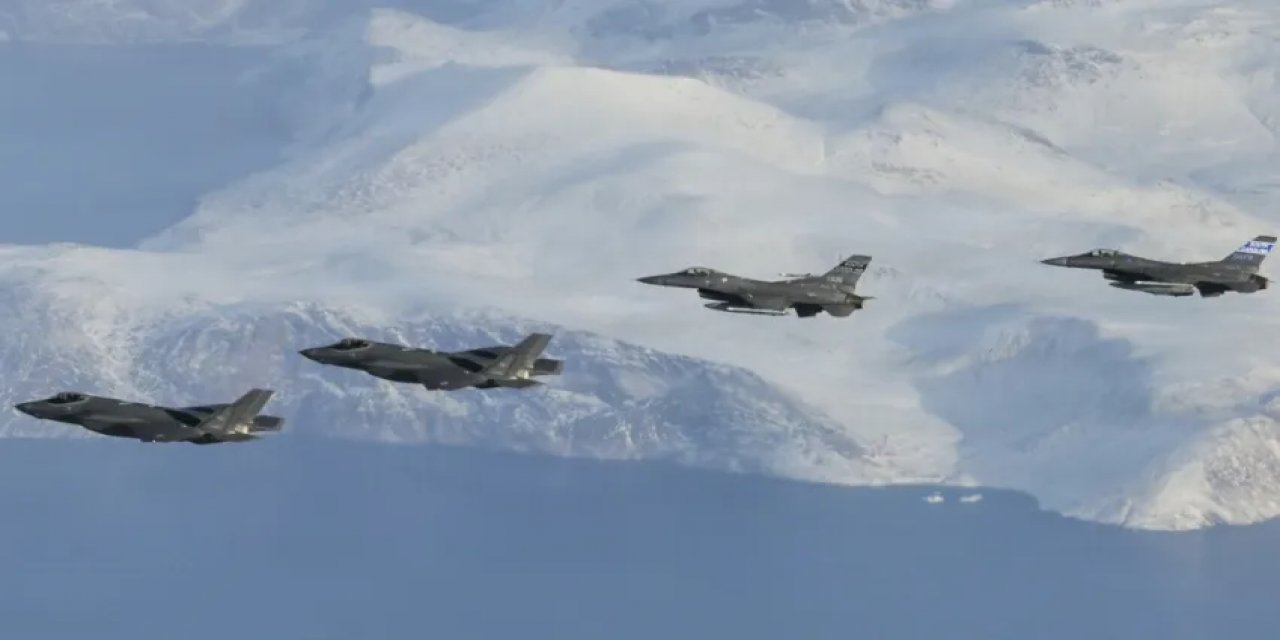 ABD, Avrupa'yı Savaşa Sokmaya Hazırlanıyor: Savaş Uçakları Grönland'da Konuşlanacak