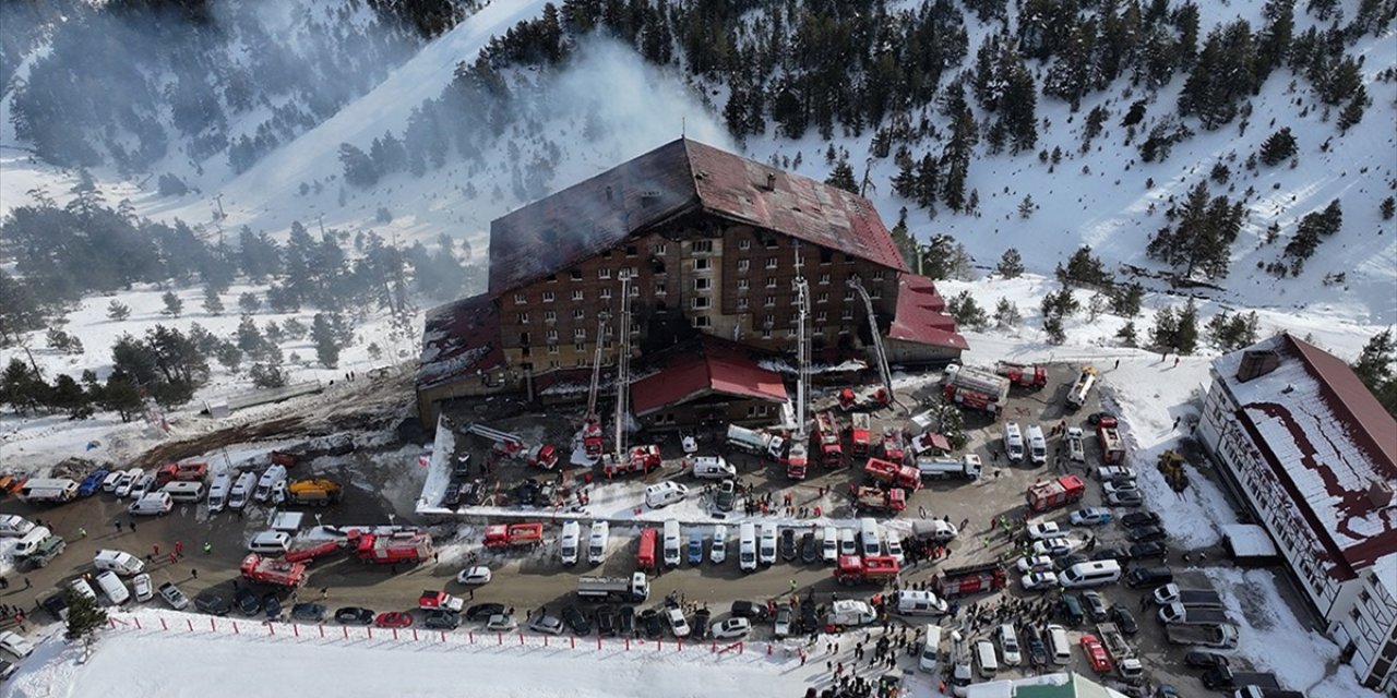 Bolu'da 78 Kişinin Hayatını Kaybettiği Otel Yangını Faciasının Üzerinden 1 Yıl Geçti