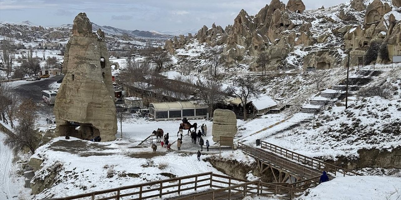 Yarıyıl Tatili Kapadokya'daki Kış Dönemi Sakinliğini Hareketlendirdi