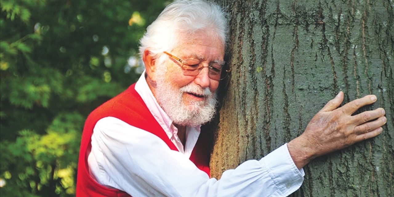 "Toprak Dede" Hayrettin Karaca Vefatının Altıncı Yılında Hayırla Anılıyor