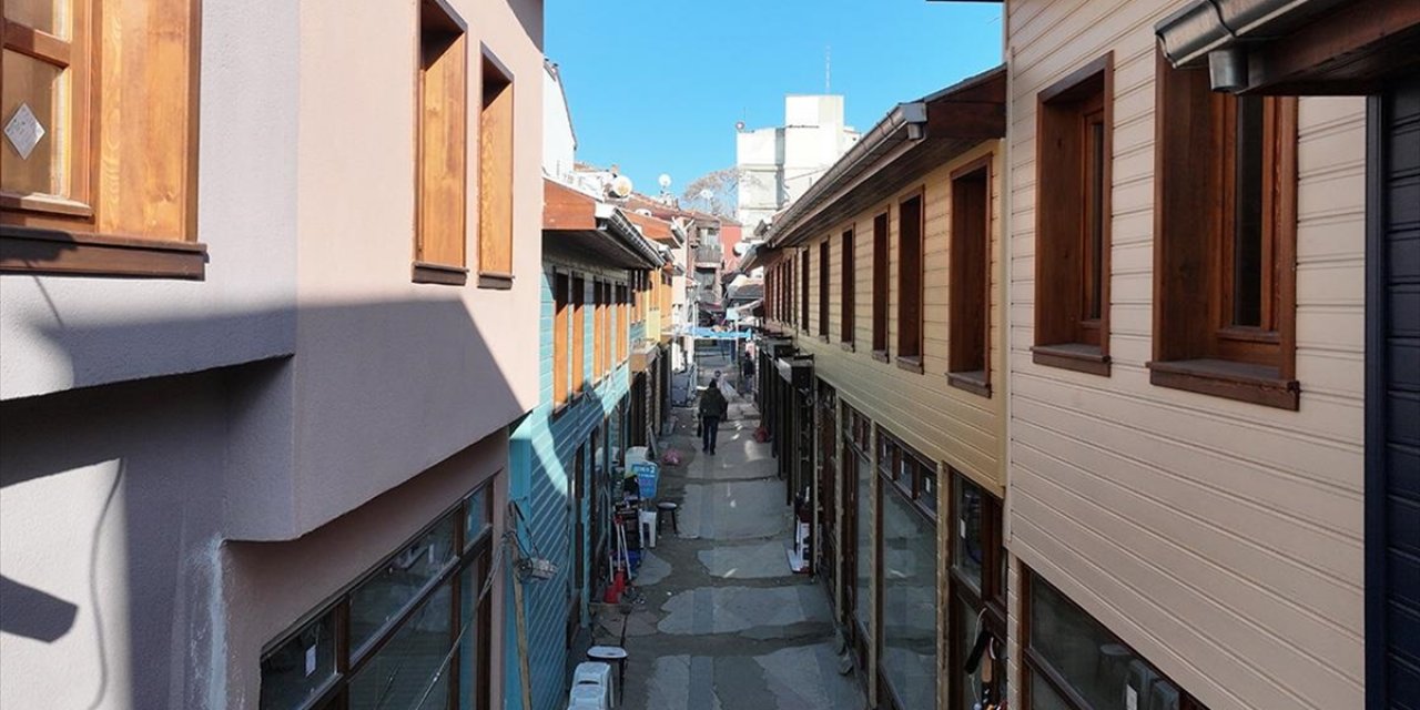 Renklenen "Dar Çarşı" Estetik Bir Görünüme Kavuştu