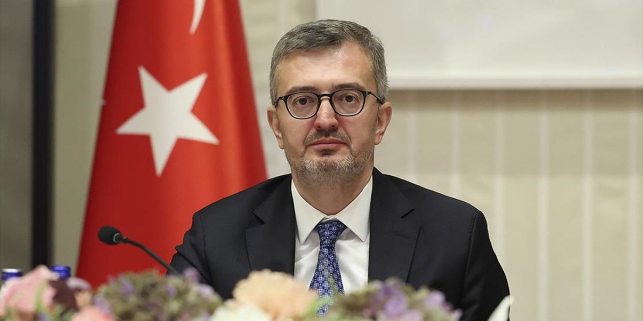 İletişim Başkanı Duran: 'Türkiye Türkiye'den Büyüktür' Mottosu Çerçevesinde Çalışıyoruz