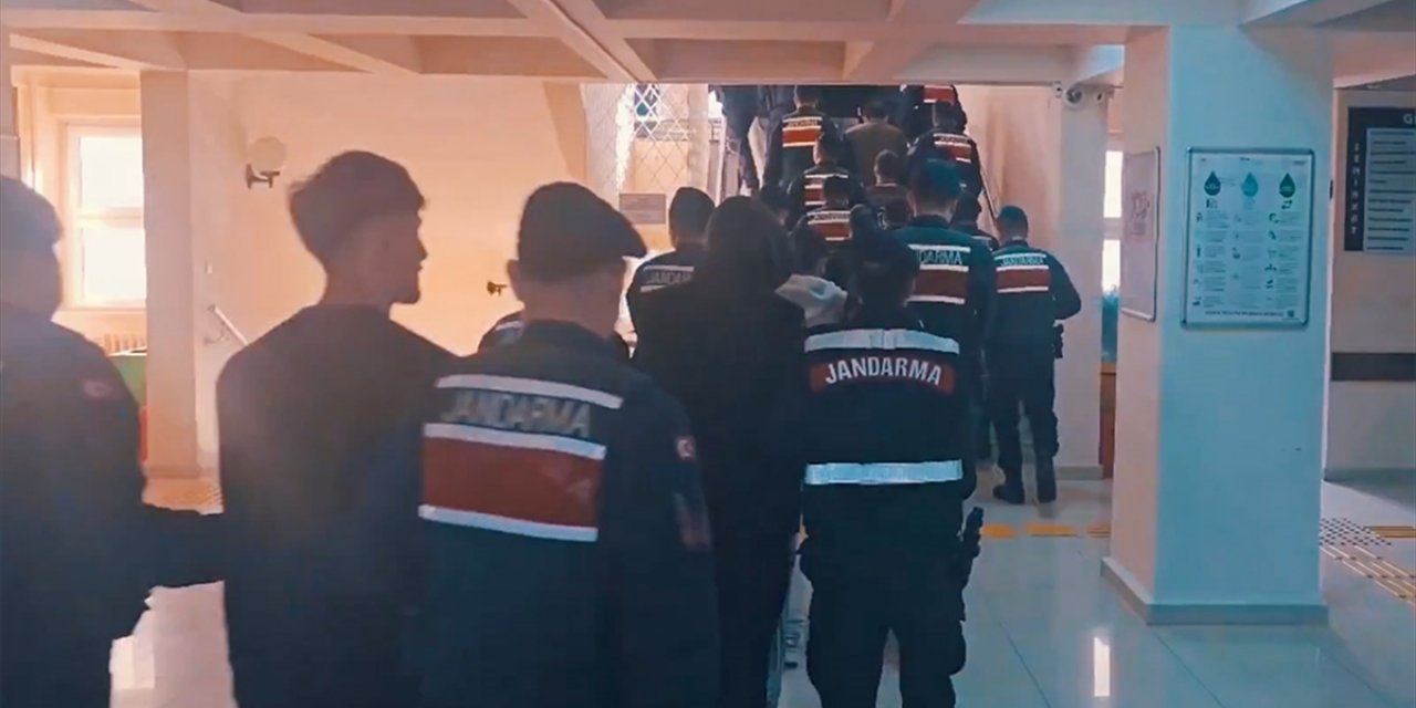 Organize Suç Örgütlerine Yönelik 9 İldeki Operasyonlarda 89 Şüpheli Yakalandı