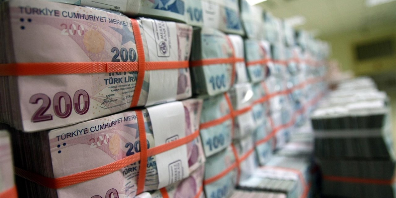 Türkiye'de 2024'te Maddi Mallara 5,6 Trilyon Liralık Yatırım Gerçekleştirildi